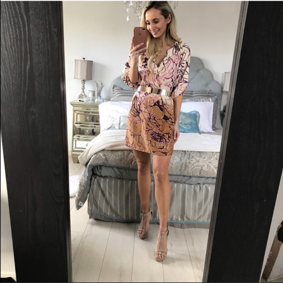 LAST 2!!! Gold Elastic Waist Band Belt - Picture 5 of 5